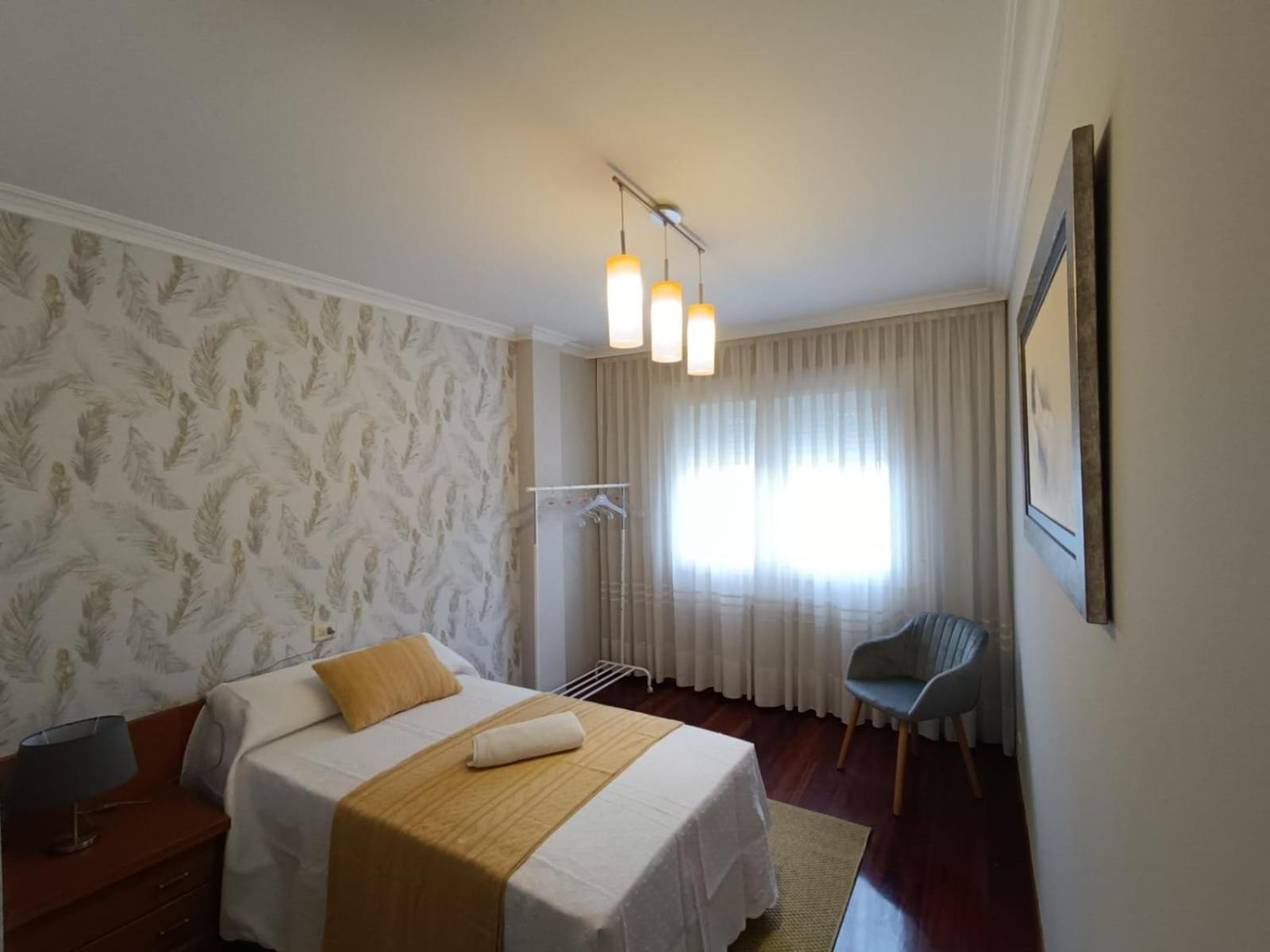 Plaza Apartment *